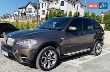 Внедорожник / Кроссовер BMW X5 2011 в Ровно