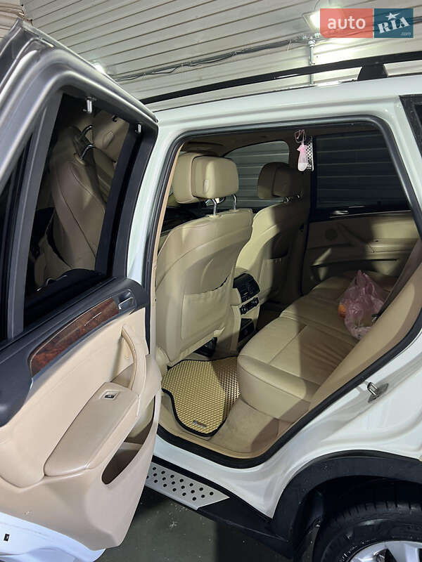 Внедорожник / Кроссовер BMW X5 2010 в Василькове фото 9 Внедорожник / Кроссовер BMW X5 2010 в Василькове
