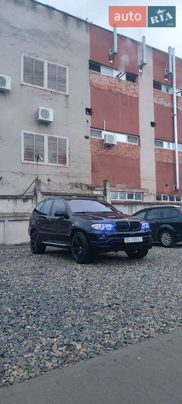 Внедорожник / Кроссовер BMW X5 2004 в Калуше