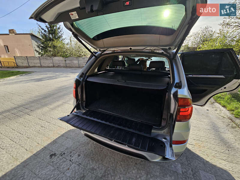 Внедорожник / Кроссовер BMW X5 2011 в Львове