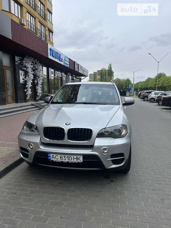 Позашляховик / Кросовер BMW X5 2010 в Луцьку