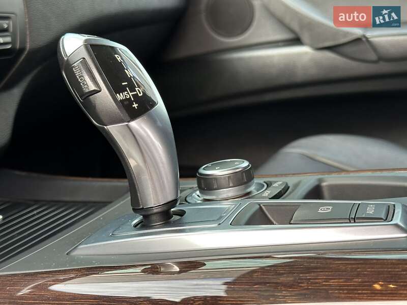 Внедорожник / Кроссовер BMW X5 2011 в Киеве