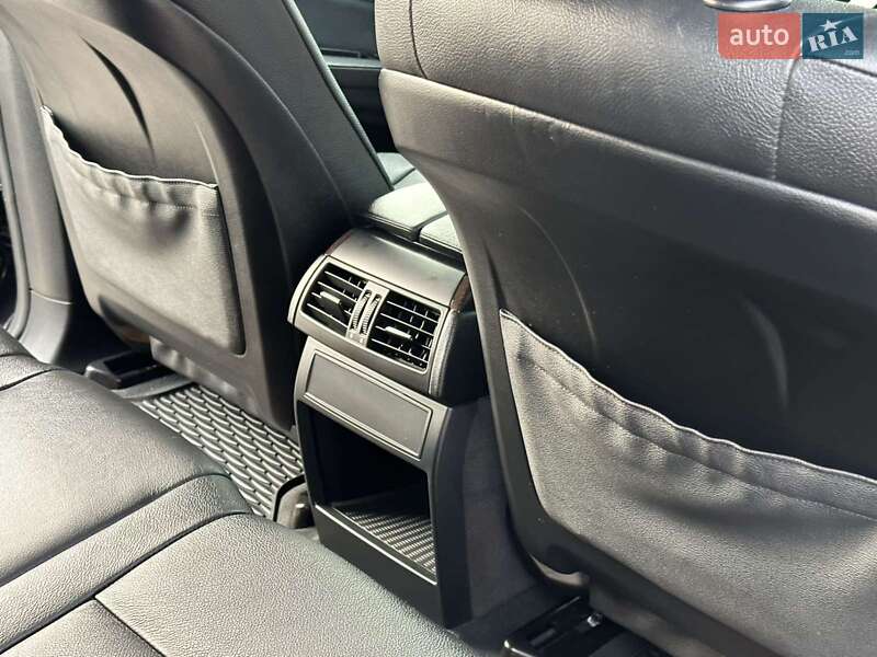 Внедорожник / Кроссовер BMW X5 2011 в Киеве