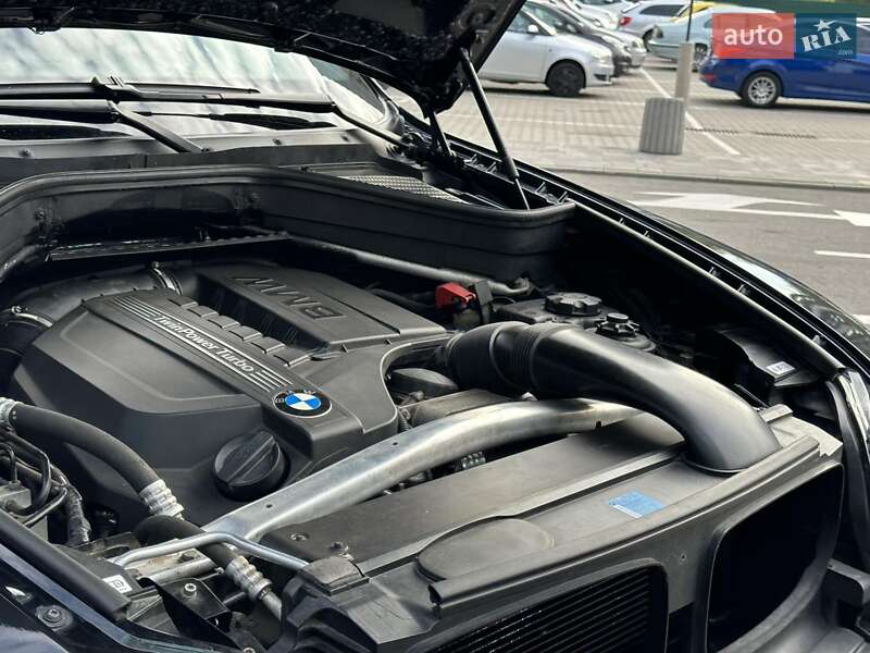 Внедорожник / Кроссовер BMW X5 2011 в Киеве