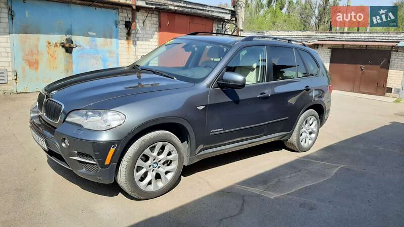 Позашляховик / Кросовер BMW X5 2011 в Запоріжжі