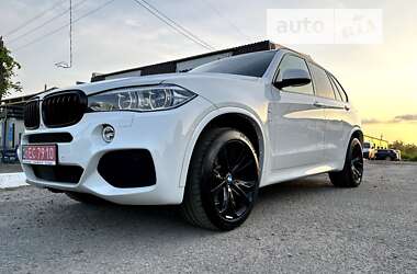 Внедорожник / Кроссовер BMW X5 2015 в Хороле