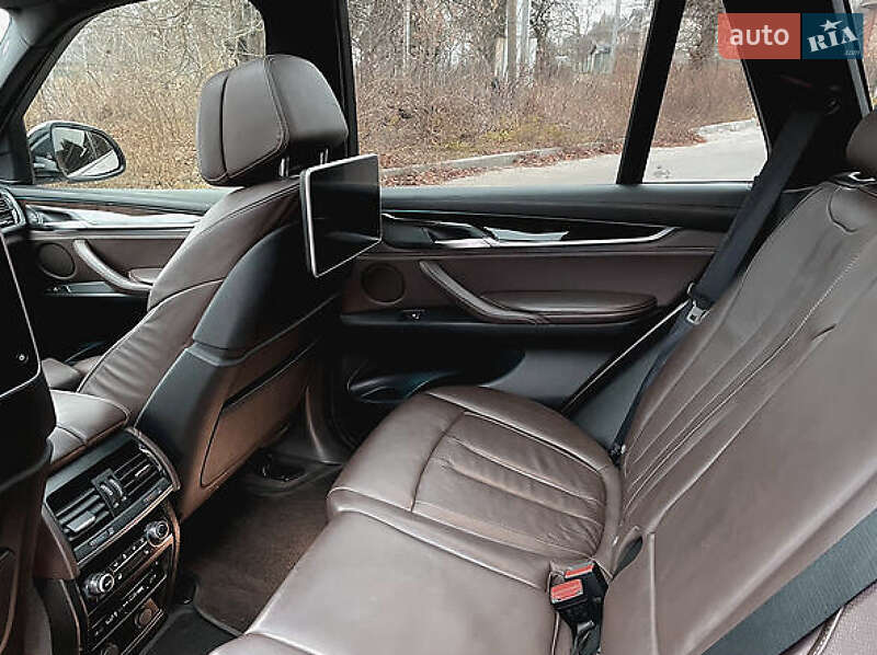 Внедорожник / Кроссовер BMW X5 2017 в Ивано-Франковске