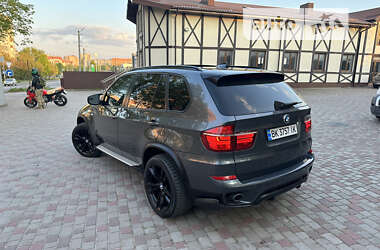 Внедорожник / Кроссовер BMW X5 2011 в Ровно
