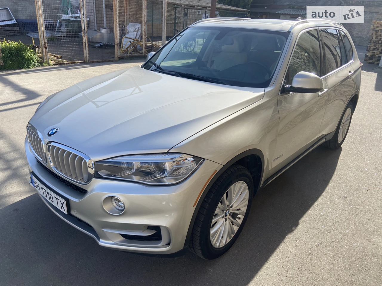 2016 BMW X5 - мініатюра 26