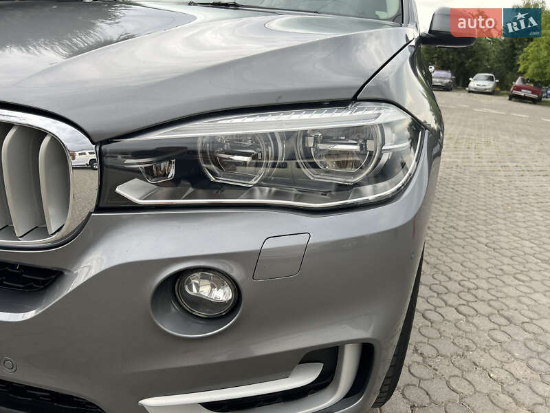 Позашляховик / Кросовер BMW X5 2014 в Чернівцях