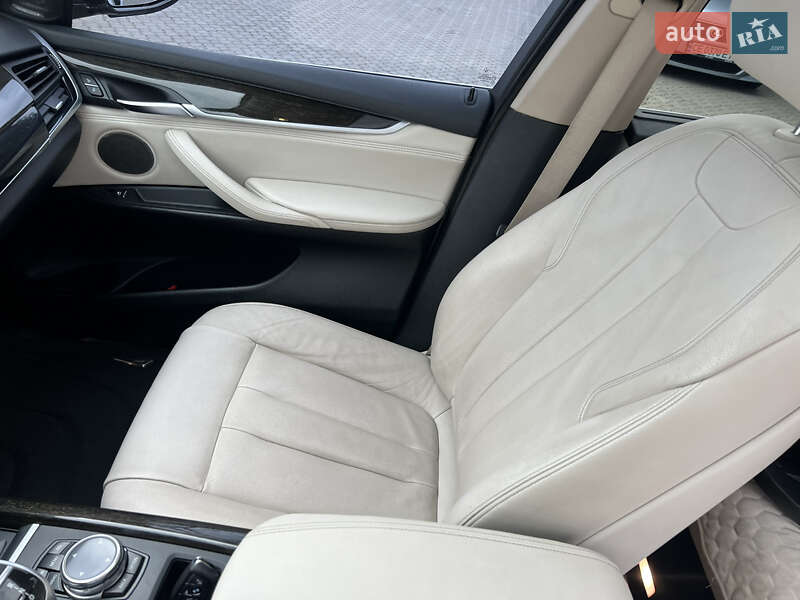 Позашляховик / Кросовер BMW X5 2014 в Чернівцях