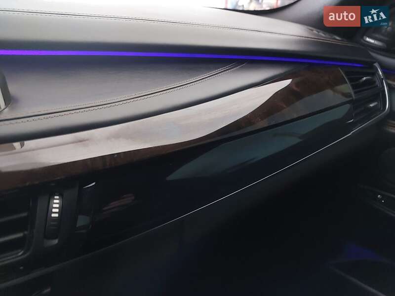 Позашляховик / Кросовер BMW X5 2014 в Миколаєві