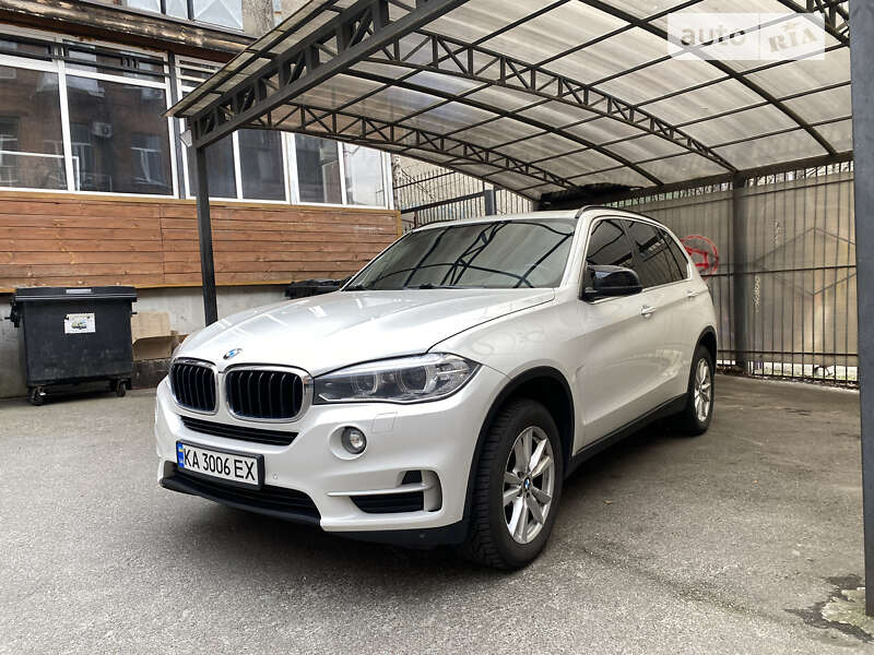 Внедорожник / Кроссовер BMW X5 2016 в Киеве