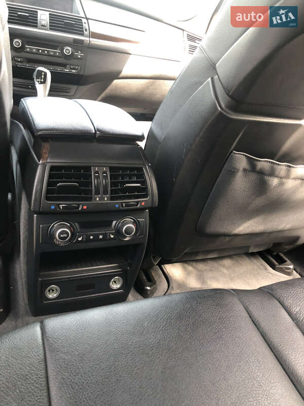 Внедорожник / Кроссовер BMW X5 2011 в Львове