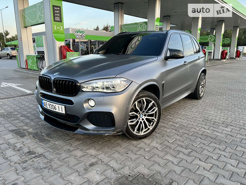 Внедорожник / Кроссовер BMW X5 2016 в Днепре