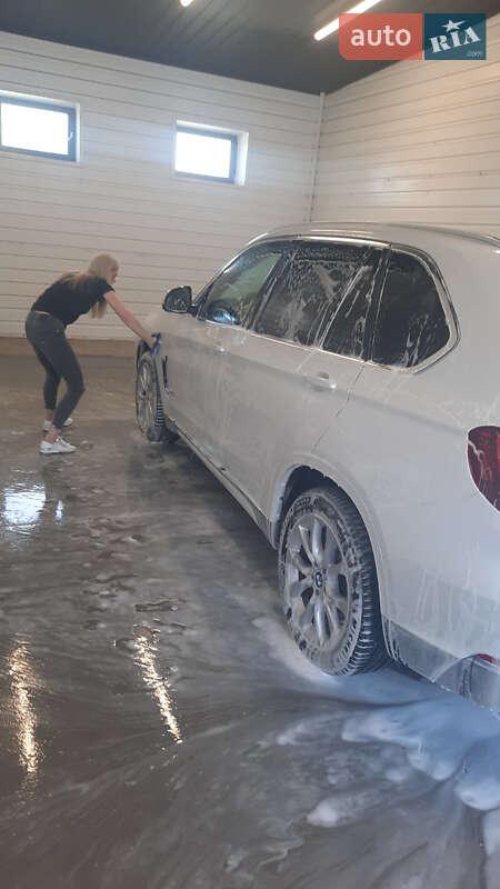 Позашляховик / Кросовер BMW X5 2014 в Теребовлі