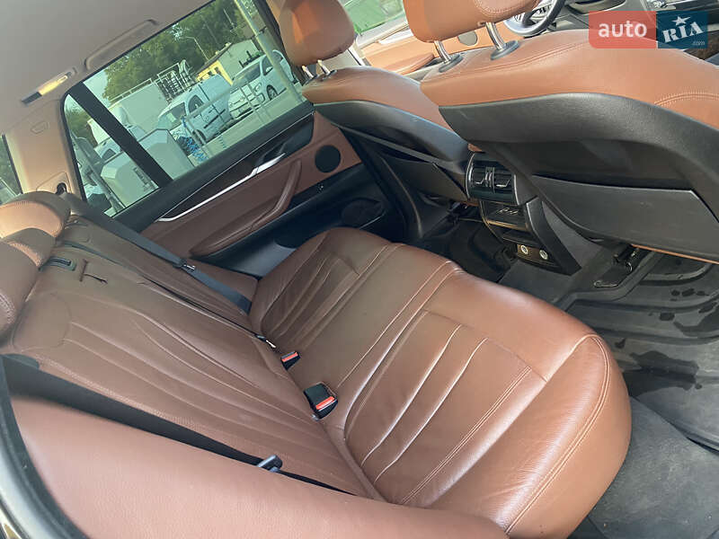 Внедорожник / Кроссовер BMW X5 2015 в Днепре