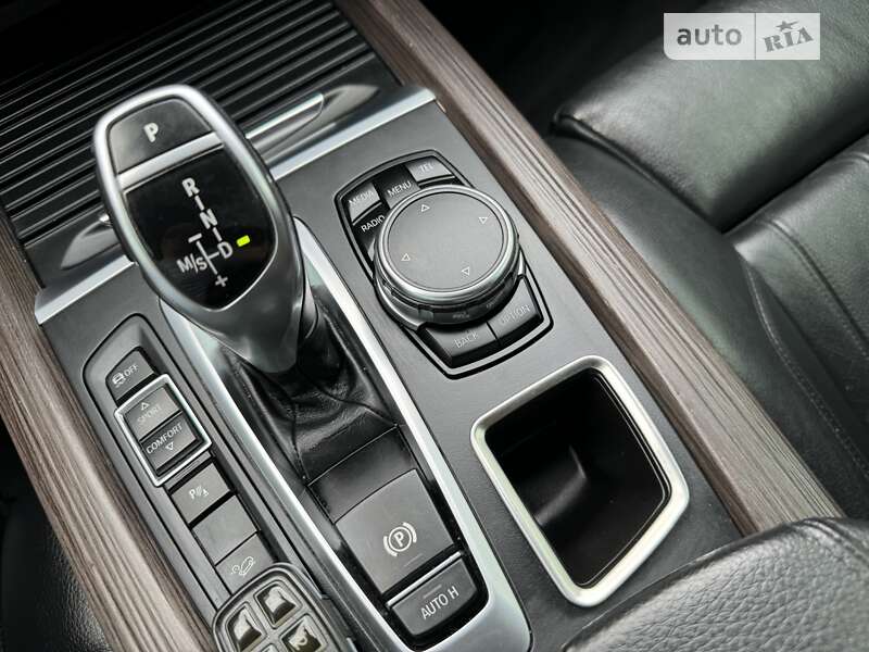 Позашляховик / Кросовер BMW X5 2015 в Києві