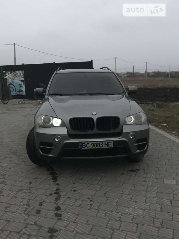 Внедорожник / Кроссовер BMW X5 2010 в Буске