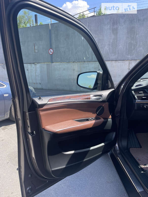 Позашляховик / Кросовер BMW X5 2011 в Дніпрі