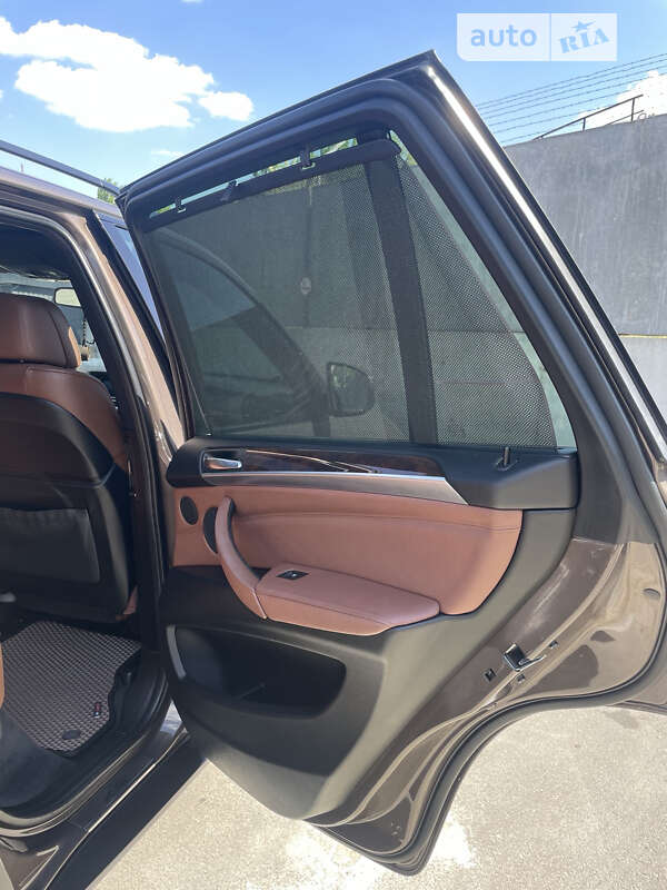 Позашляховик / Кросовер BMW X5 2011 в Дніпрі