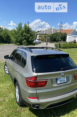 Внедорожник / Кроссовер BMW X5 2010 в Ужгороде