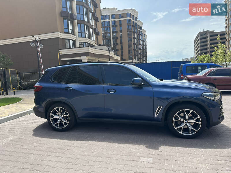 Позашляховик / Кросовер BMW X5 2018 в Києві фото 4 Позашляховик / Кросовер BMW X5 2018 в Києві