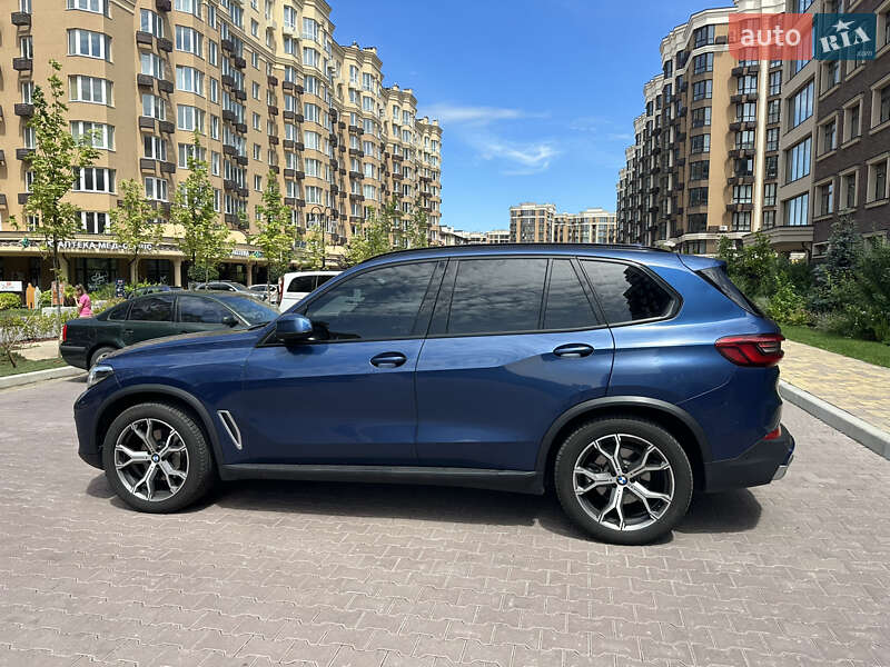 Позашляховик / Кросовер BMW X5 2018 в Києві фото 15 Позашляховик / Кросовер BMW X5 2018 в Києві