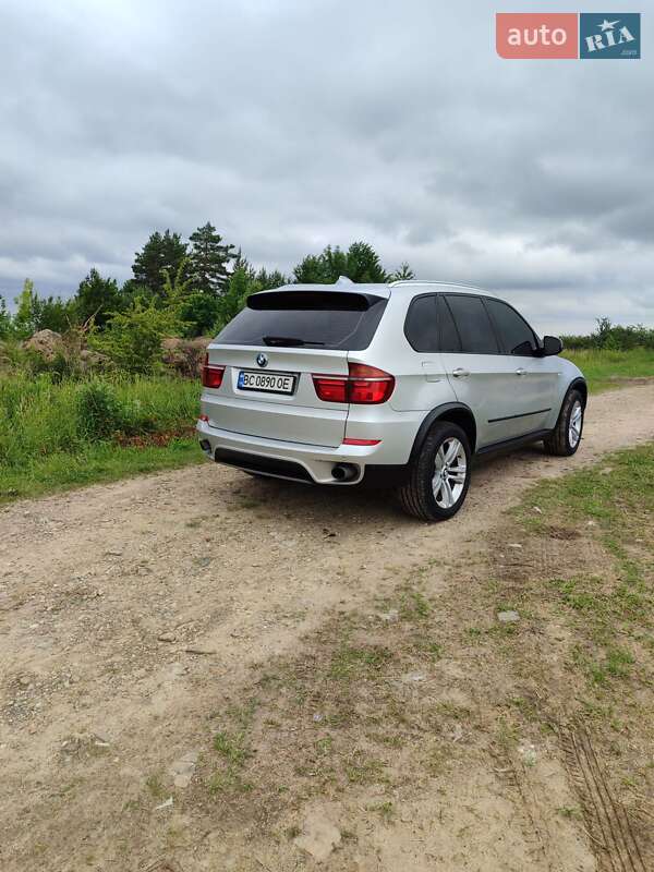 Внедорожник / Кроссовер BMW X5 2010 в Самборе