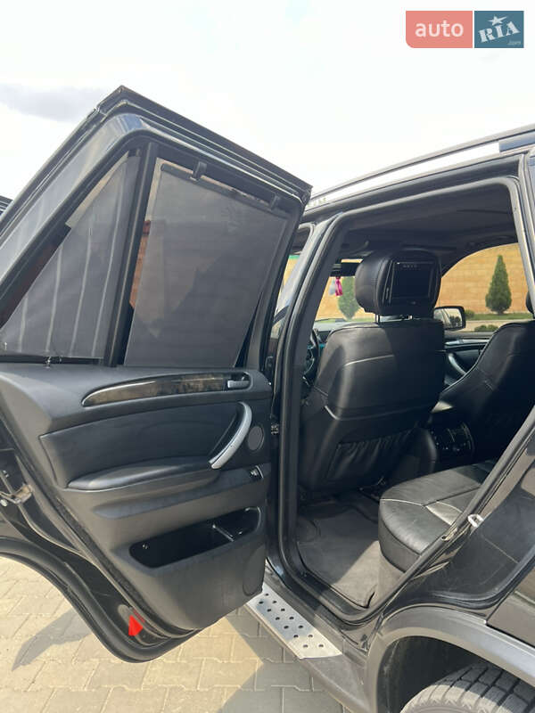 Внедорожник / Кроссовер BMW X5 2005 в Измаиле