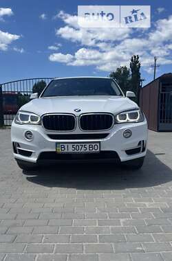 Внедорожник / Кроссовер BMW X5 2016 в Кременчуге