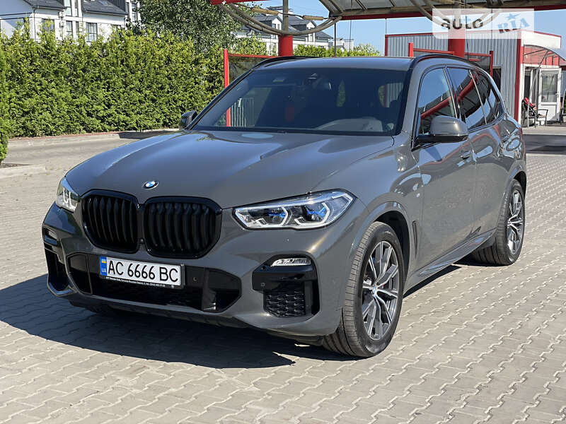 Внедорожник / Кроссовер BMW X5 2021 в Луцке