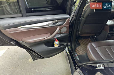 Позашляховик / Кросовер BMW X5 2014 в 