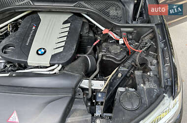 Позашляховик / Кросовер BMW X5 2014 в 