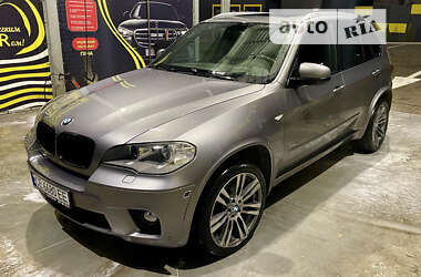 Позашляховик / Кросовер BMW X5 2012 в Чернівцях