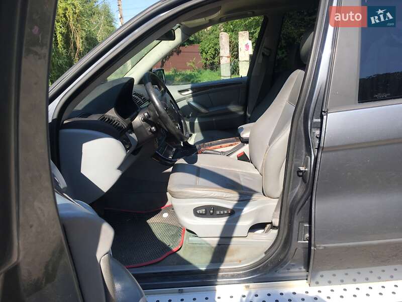 Позашляховик / Кросовер BMW X5 2004 в Запоріжжі