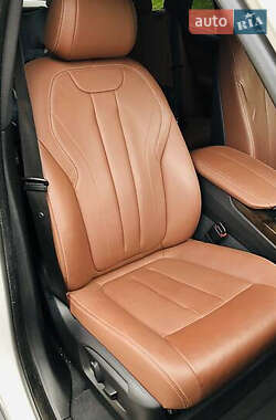 Внедорожник / Кроссовер BMW X5 2017 в Львове