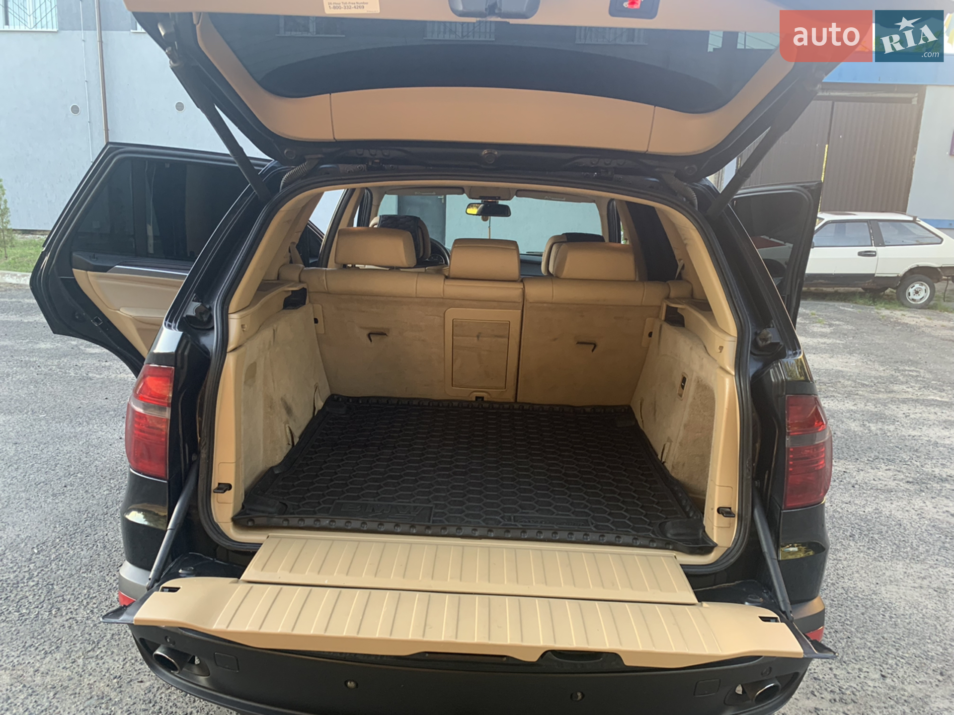 2010 BMW X5 - мініатюра 14