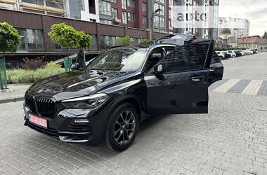 Позашляховик / Кросовер BMW X5 2019 в Івано-Франківську