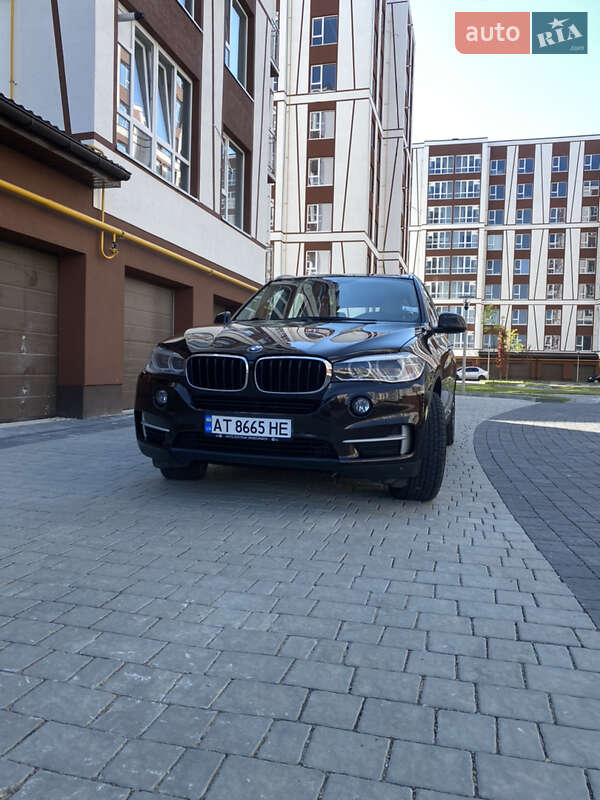 Позашляховик / Кросовер BMW X5 2014 в Івано-Франківську