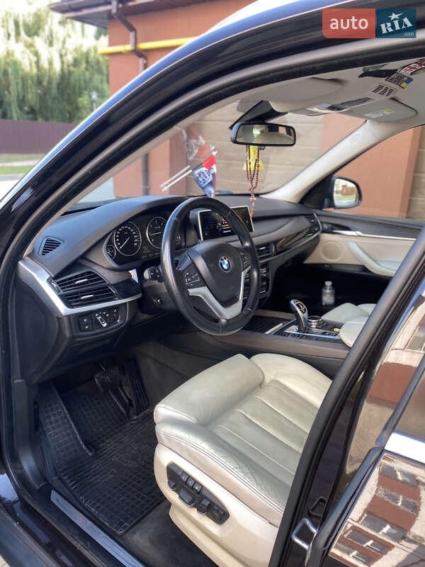 Позашляховик / Кросовер BMW X5 2014 в Івано-Франківську