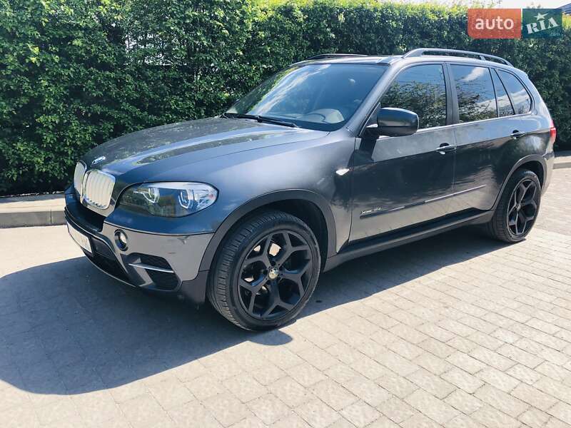Позашляховик / Кросовер BMW X5 2011 в Львові
