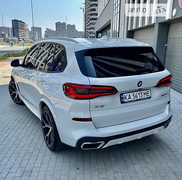 Внедорожник / Кроссовер BMW X5 2020 в Киеве