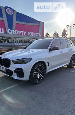 Позашляховик / Кросовер BMW X5 2022 в Києві