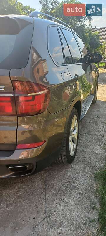 Внедорожник / Кроссовер BMW X5 2011 в Киеве