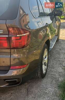 Внедорожник / Кроссовер BMW X5 2011 в 