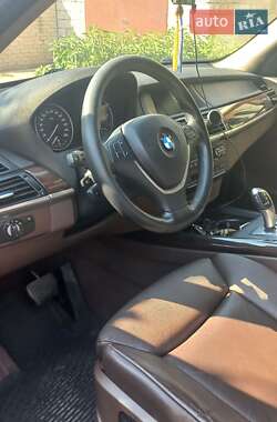 Внедорожник / Кроссовер BMW X5 2011 в 