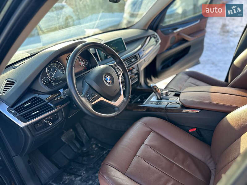 Позашляховик / Кросовер BMW X5 2015 в Львові