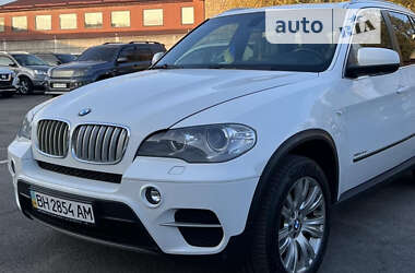 Позашляховик / Кросовер BMW X5 2011 в 