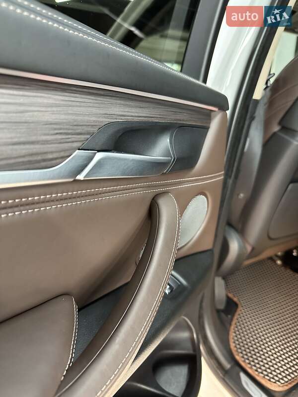 Позашляховик / Кросовер BMW X5 2015 в Полтаві
